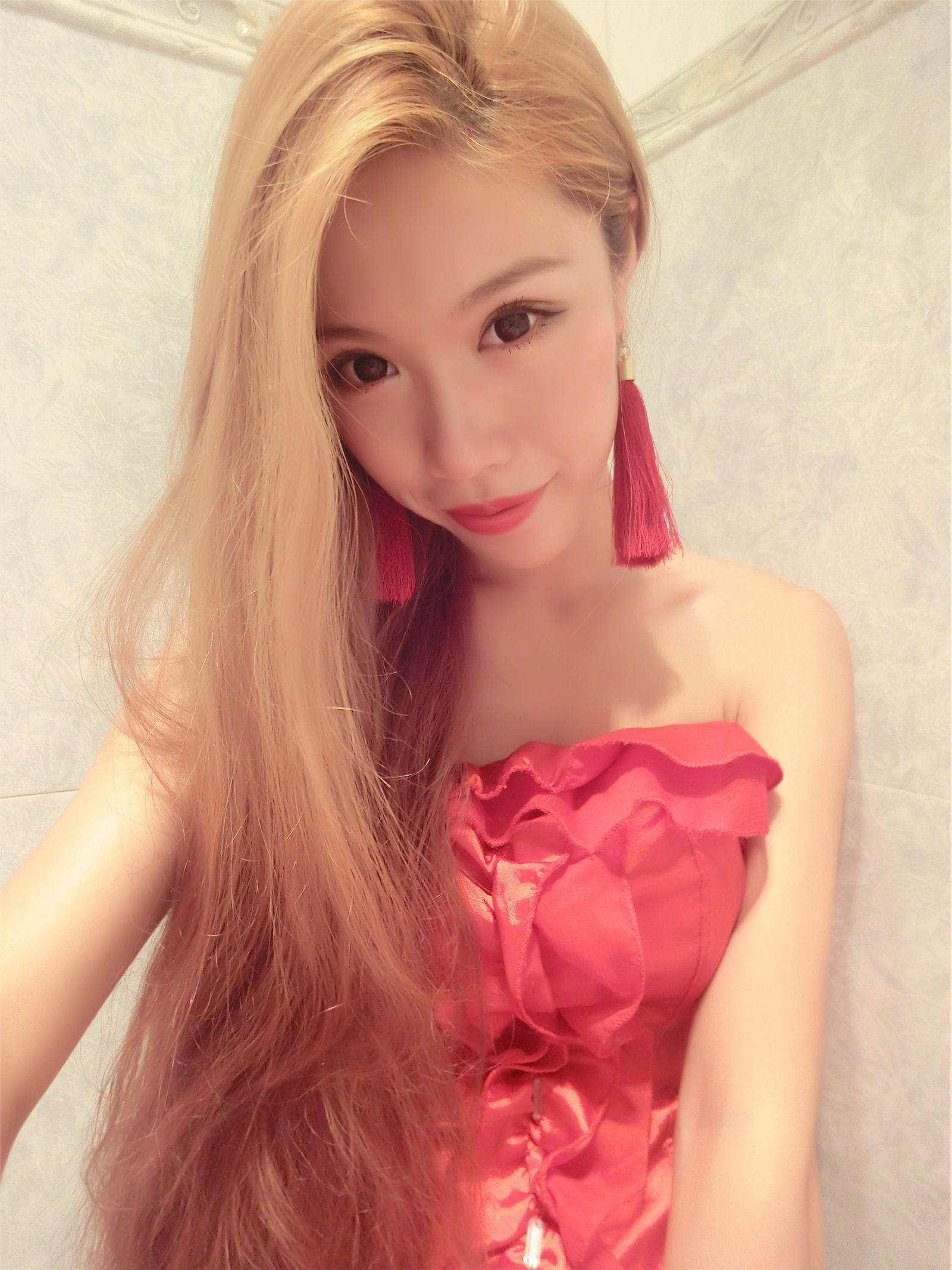 花哨尤物saisai的微博列表微女郎 2